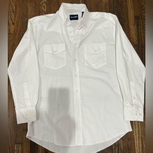 Medium Western Wrangler white button up !!